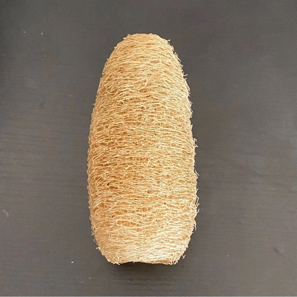 Bath sponge, pack of 2 Scrubbing loofah, NEW. 100% natural home grown loofah.
